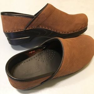 Sanita brown suede shoes